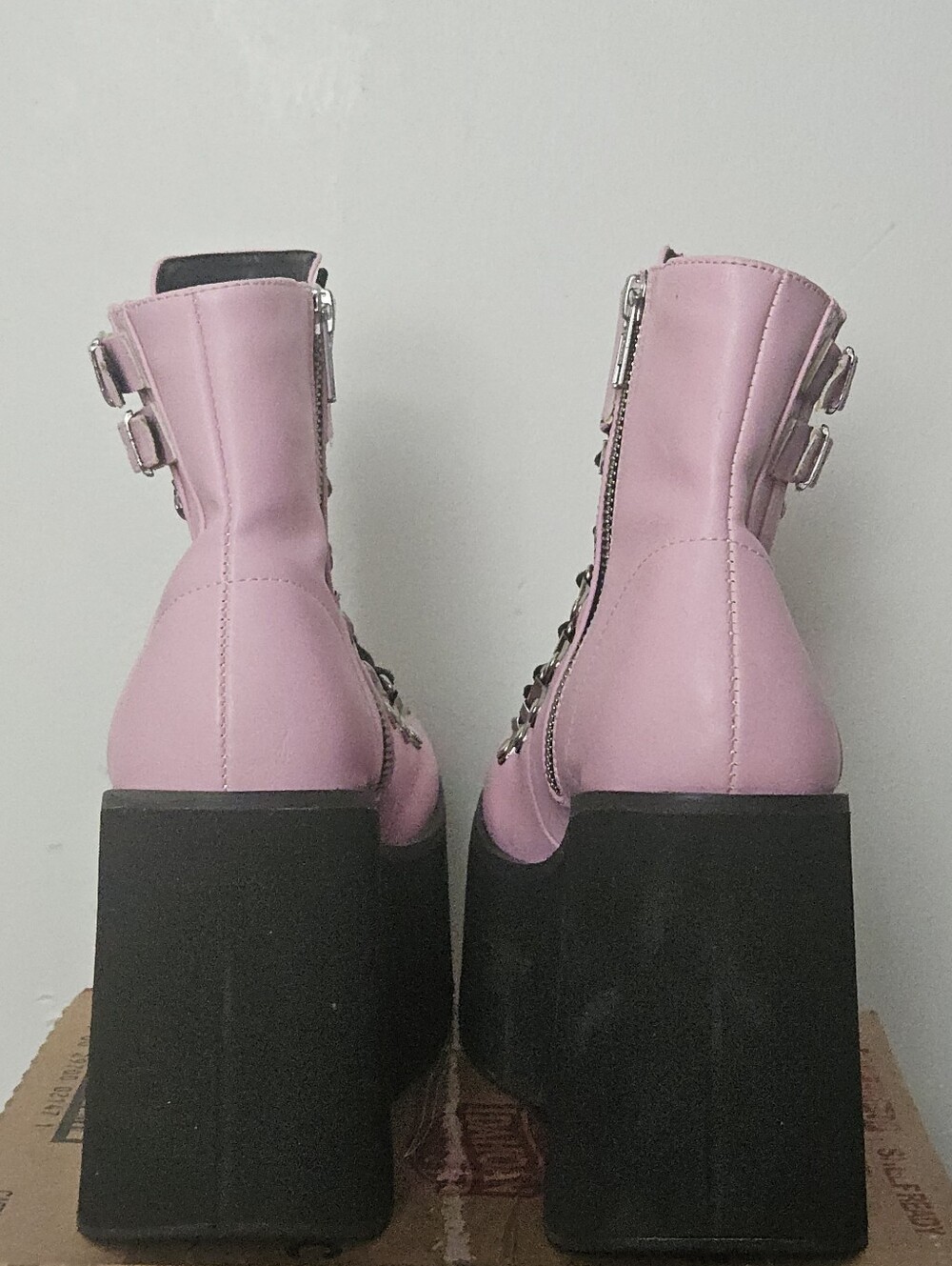 Demonia Kera Women's Gothika Chunky Platform Boots Size 7. Pink - Picture 3 of 9